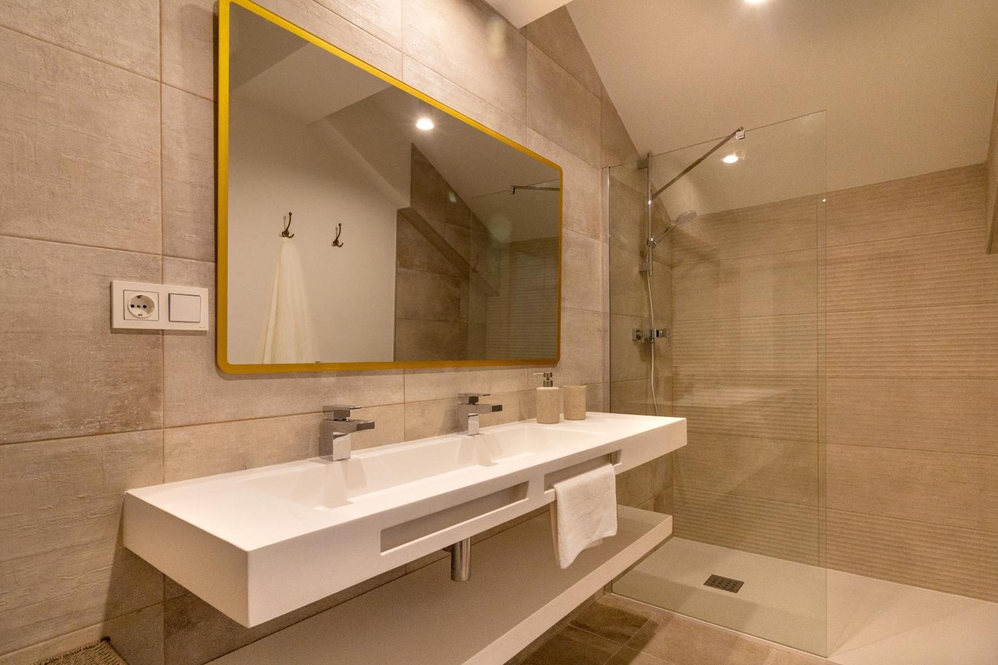 Nt Luxury Central Duplex With Terrace & Parking مالقة المظهر الخارجي الصورة